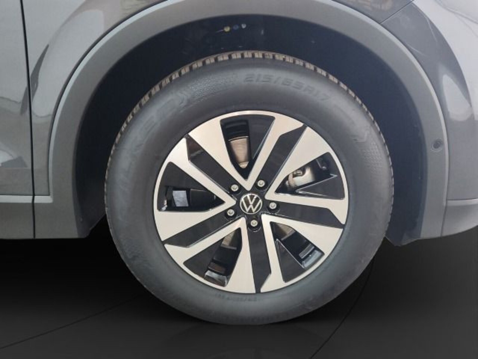 Volkswagen Tiguan – Bild 9