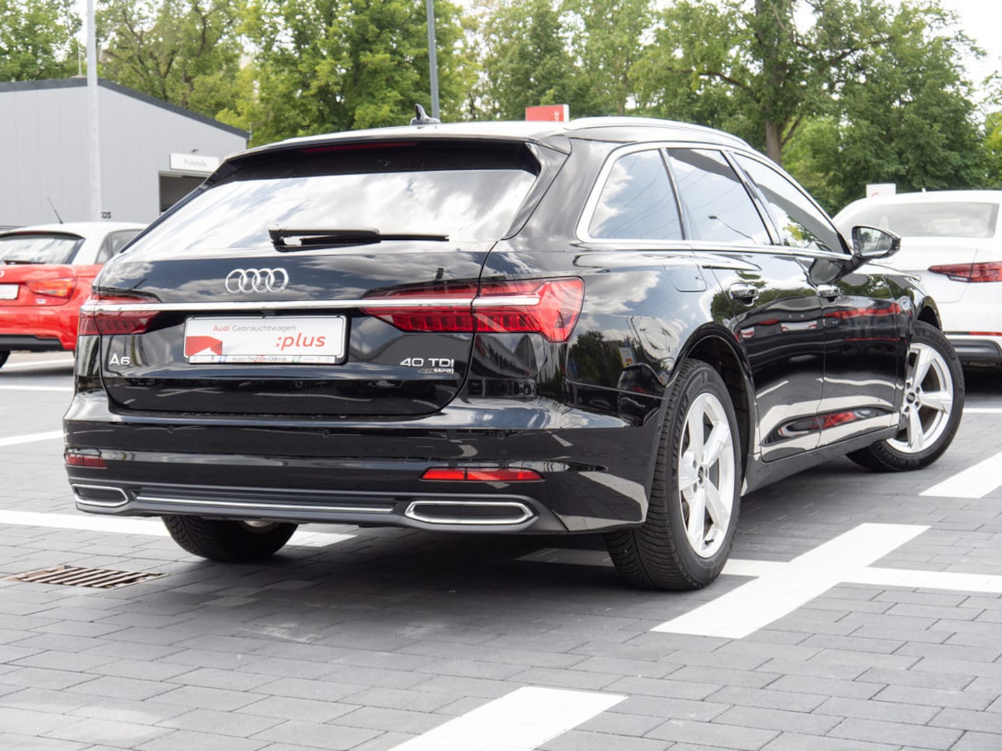 Bild über Audi A6 Avant design 40 TDI quattro S tronic - für weitere Informationen kontaktieren Sie den Audi Partner
