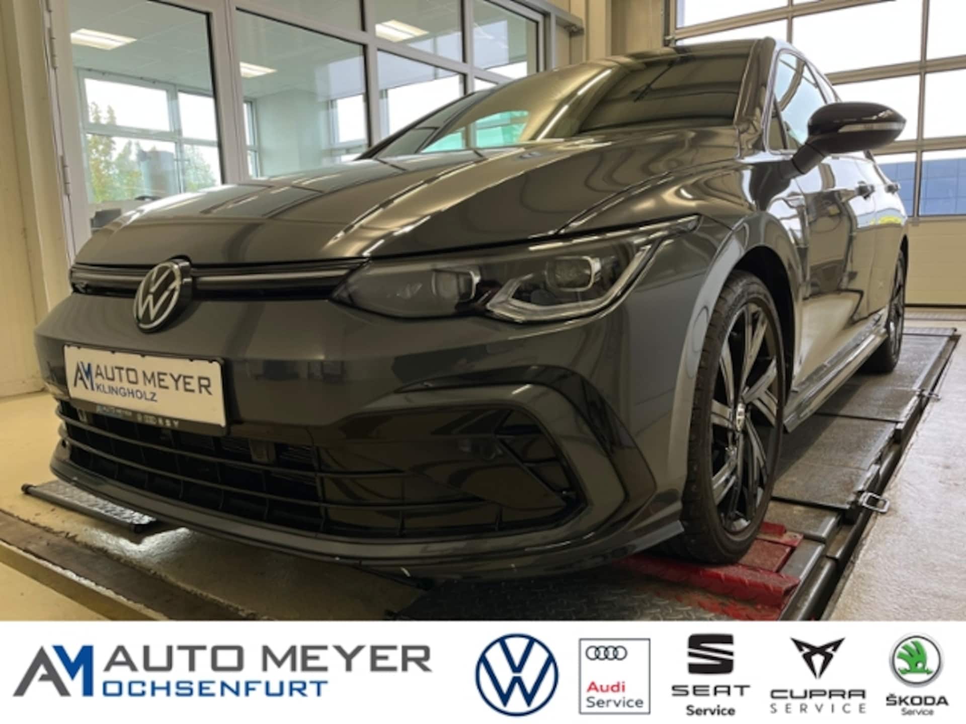 Volkswagen Golf 2024