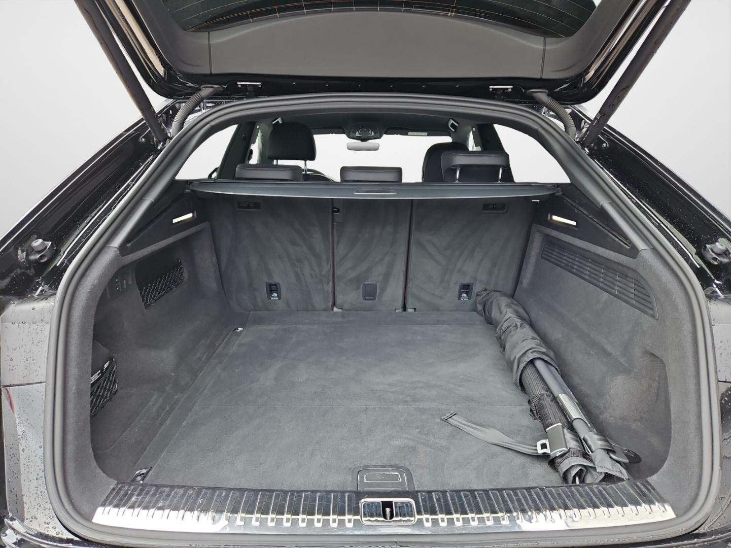 Image about Audi Q8 45 TDI quattro tiptronic
