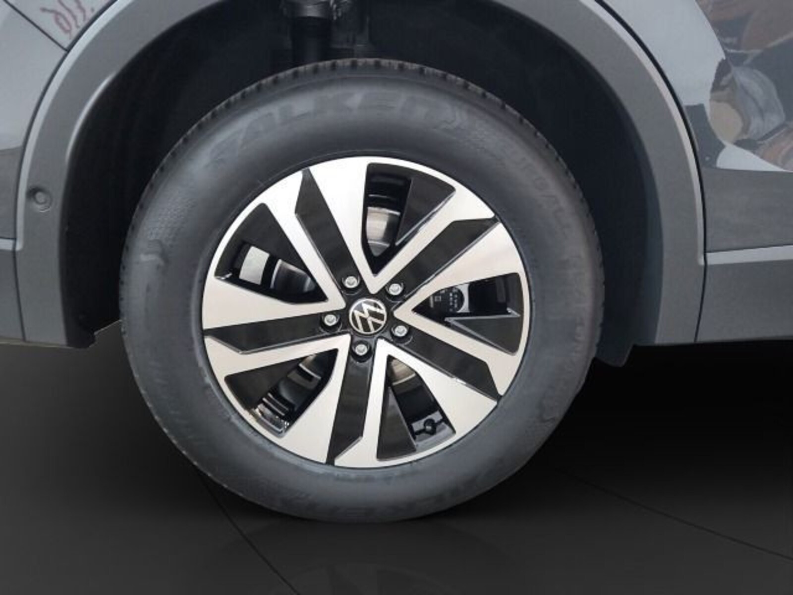 Volkswagen Tiguan – Bild 10