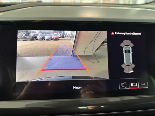 Image about Audi Q4 e-tron 40 e-tron