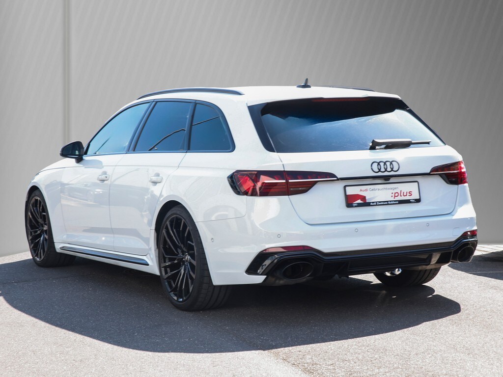 Image about Audi RS 4 Avant TFSI quattro tiptronic