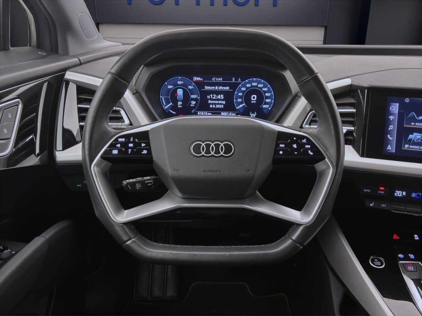 Image about Audi Q4 e-tron 40 e-tron