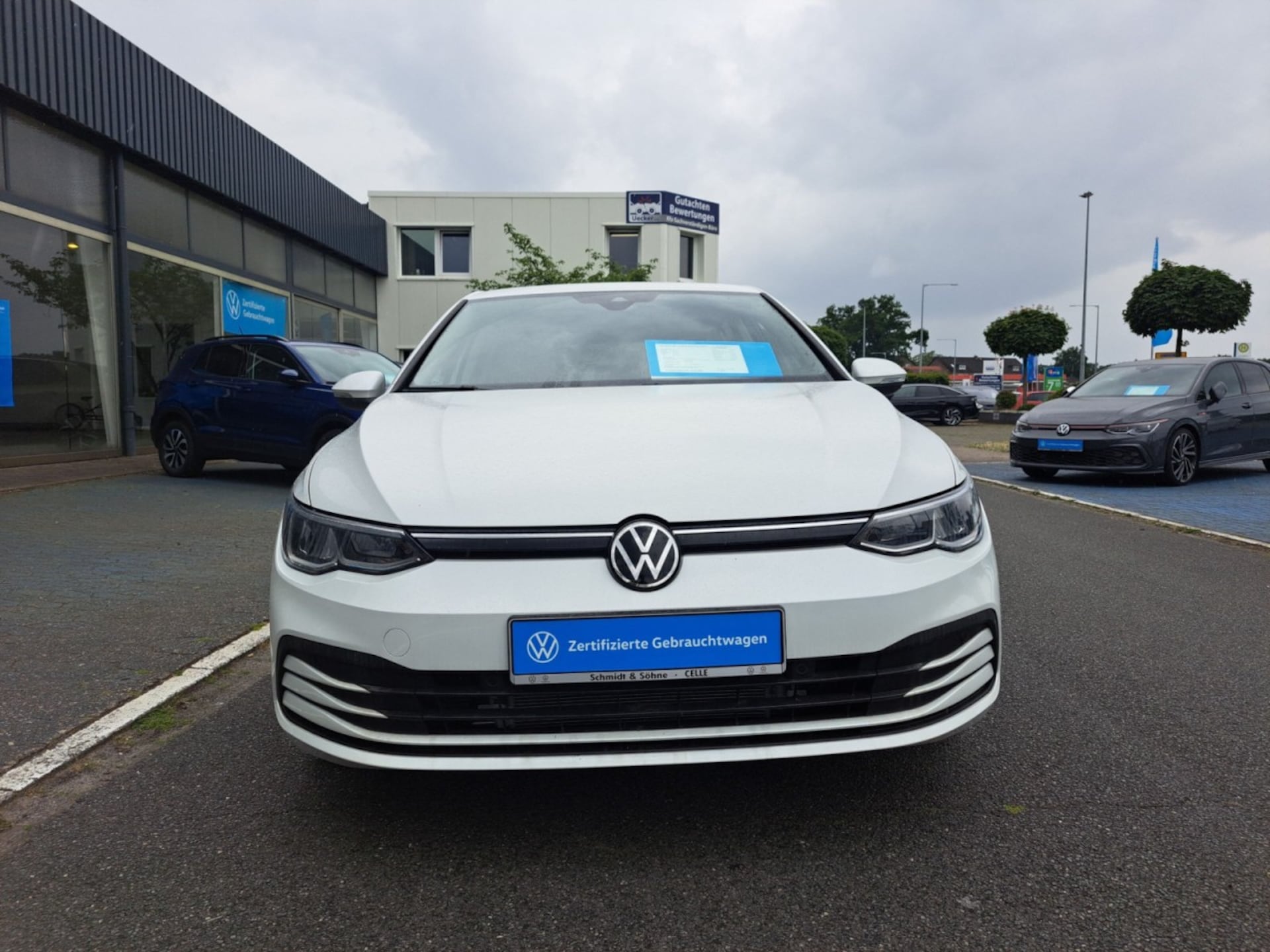 Volkswagen Golf Life