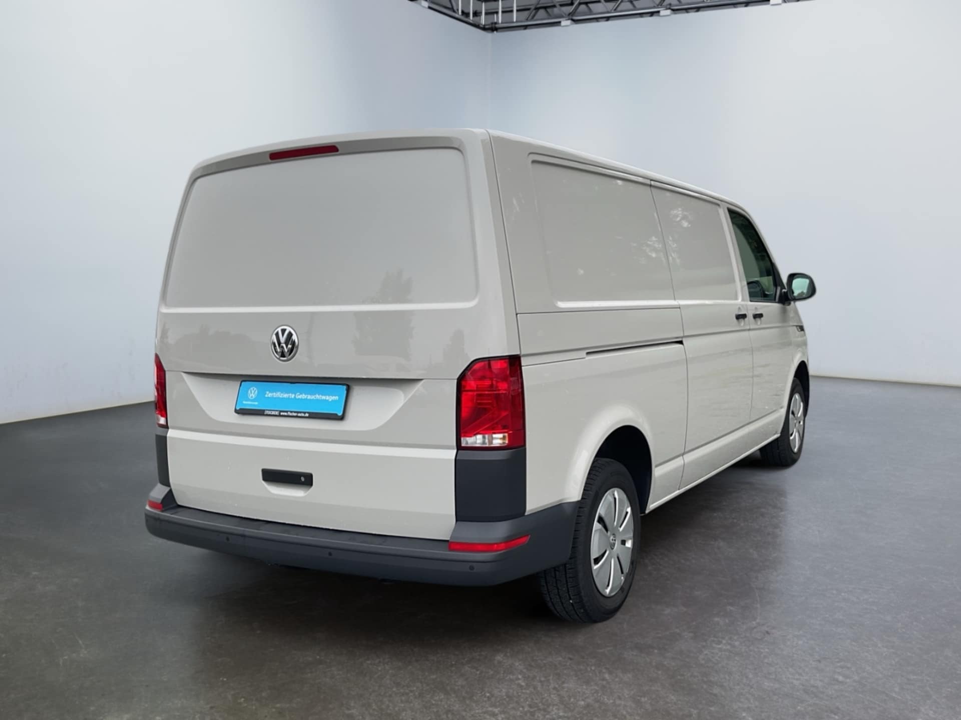 Volkswagen T6.1 Transporter Kasten langer Radstand
