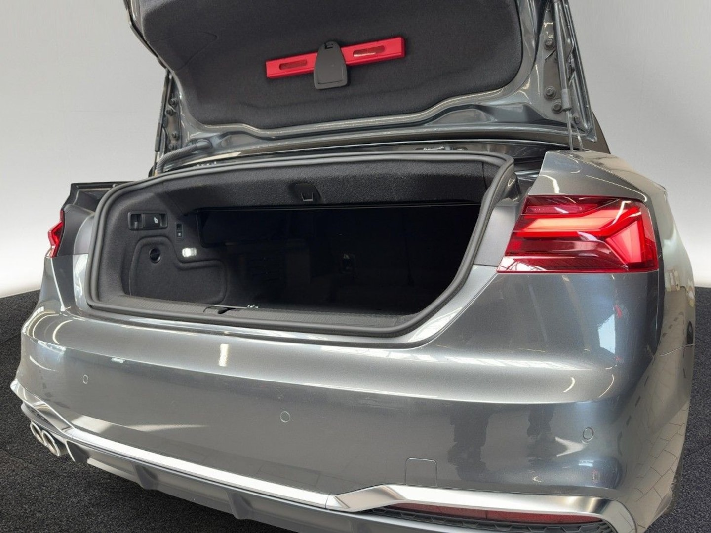 Bild über Audi S5 Cabriolet TFSI quattro tiptronic - für weitere Informationen kontaktieren Sie den Audi Partner