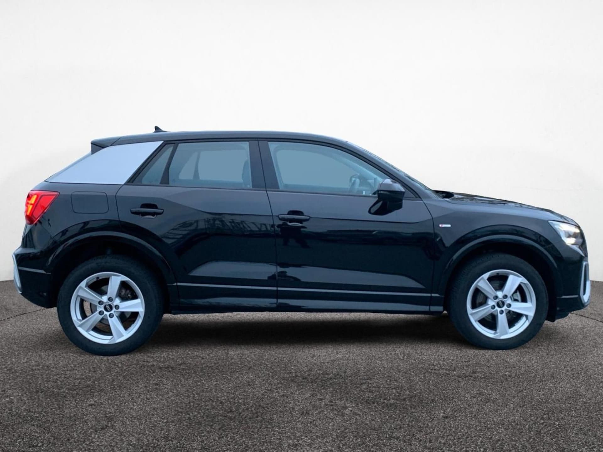 Audi Q2 S line
