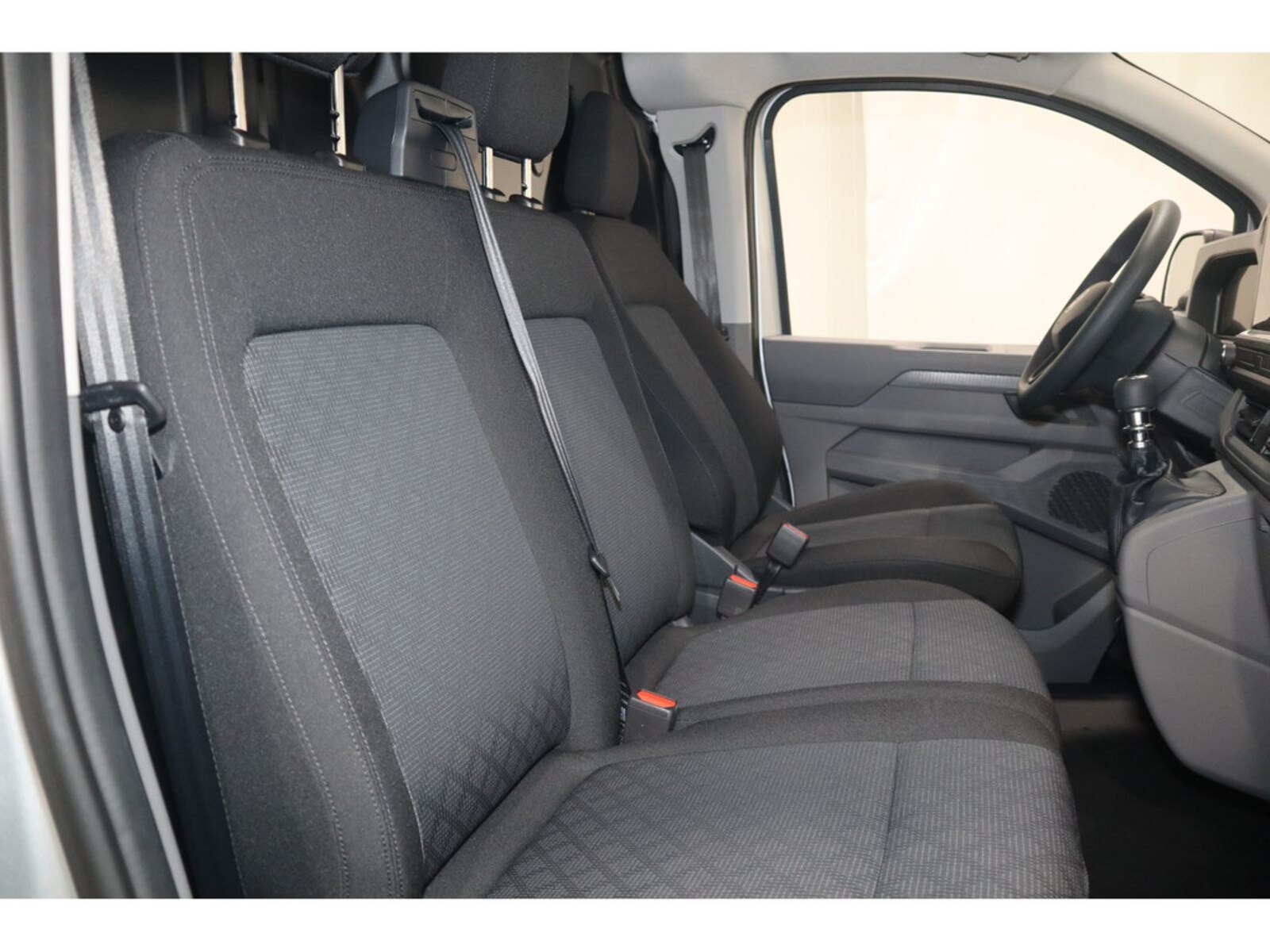 Volkswagen Transporter Kasten langer Radstand – Bild 7