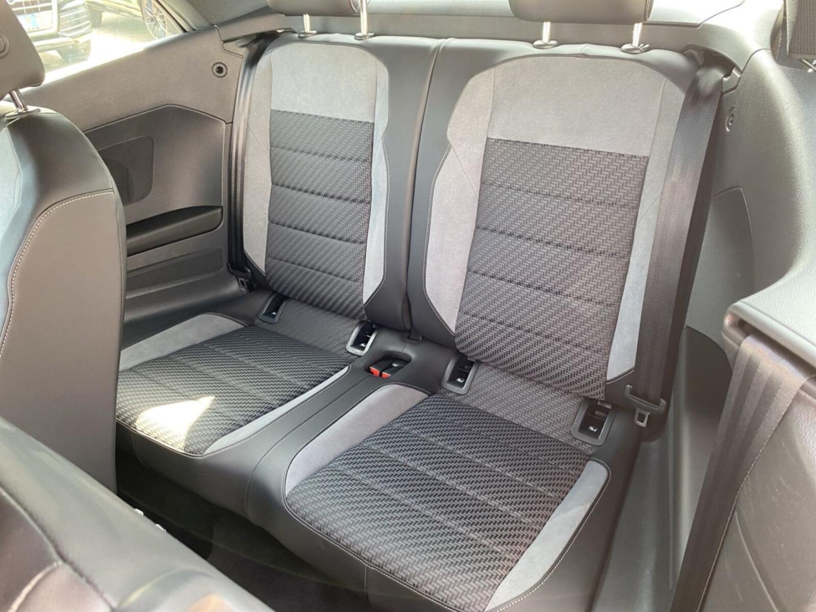 Volkswagen T-Roc Cabriolet – Bild 15