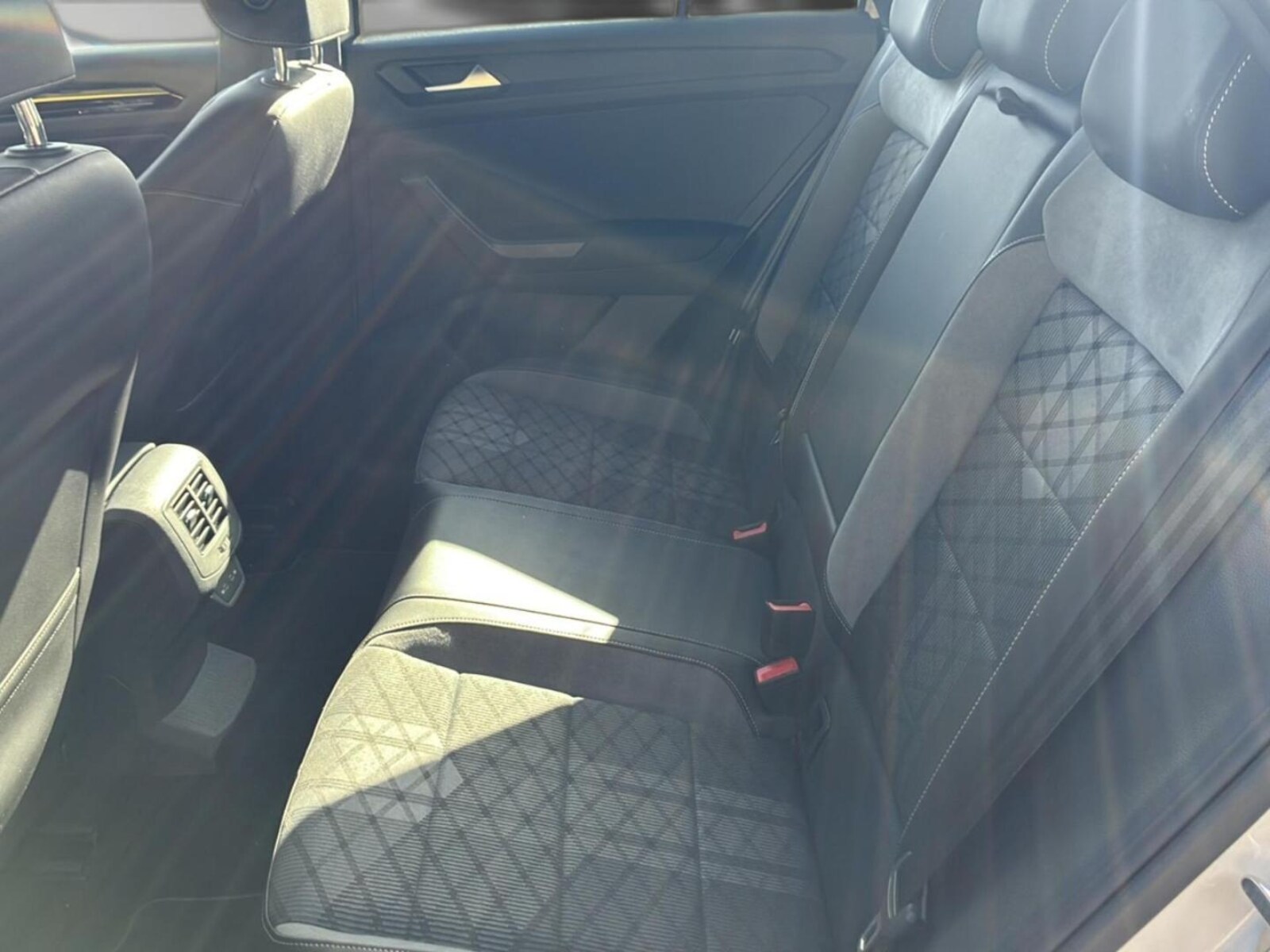 Volkswagen T-Roc – Bild 14