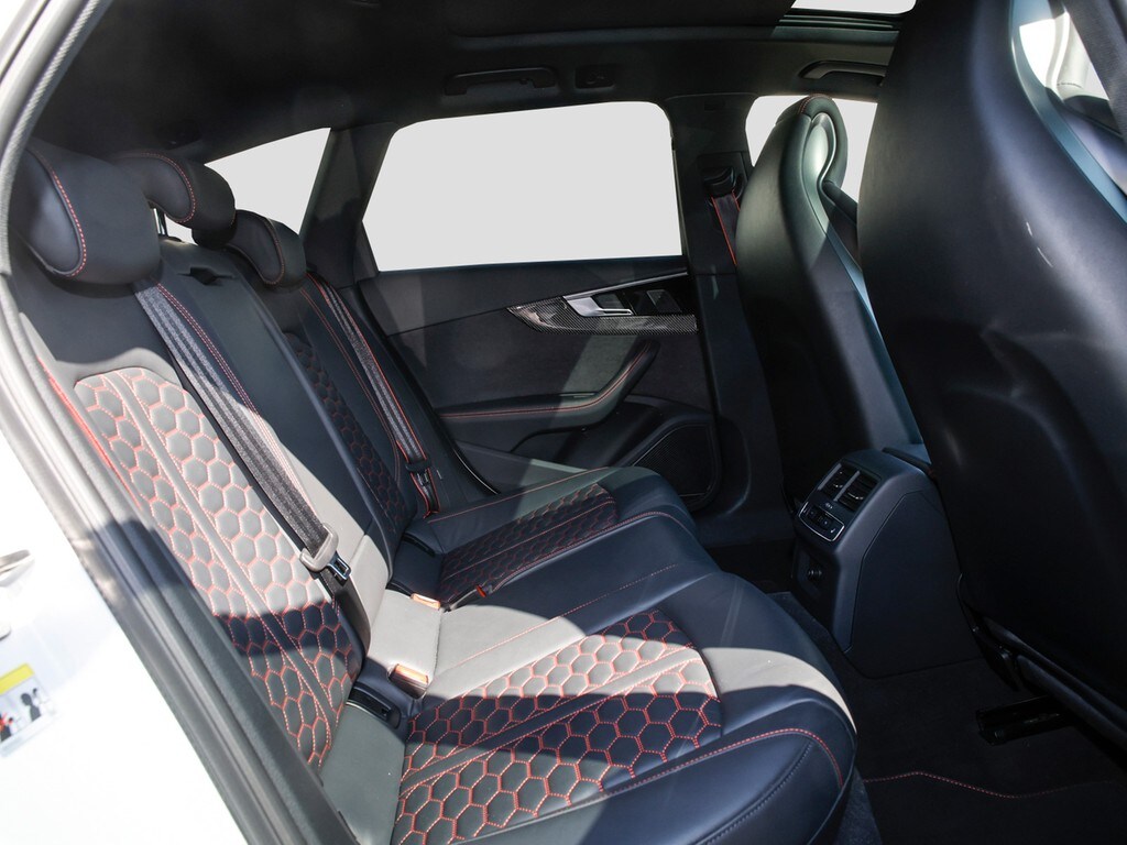 Image about Audi RS 4 Avant TFSI quattro tiptronic