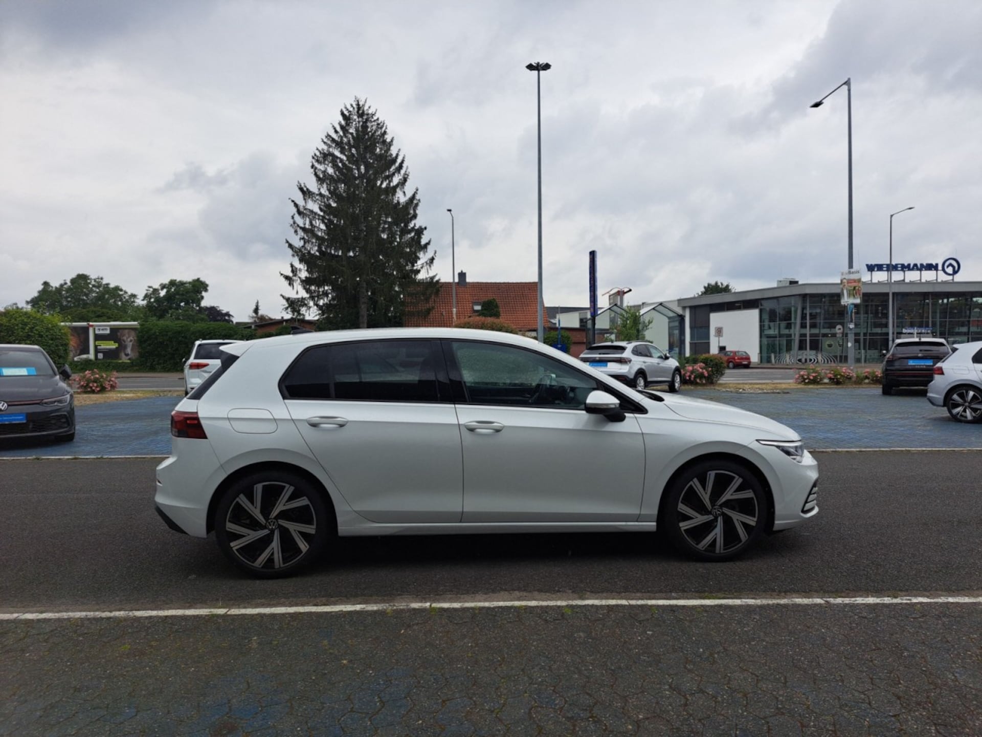 Volkswagen Golf Life