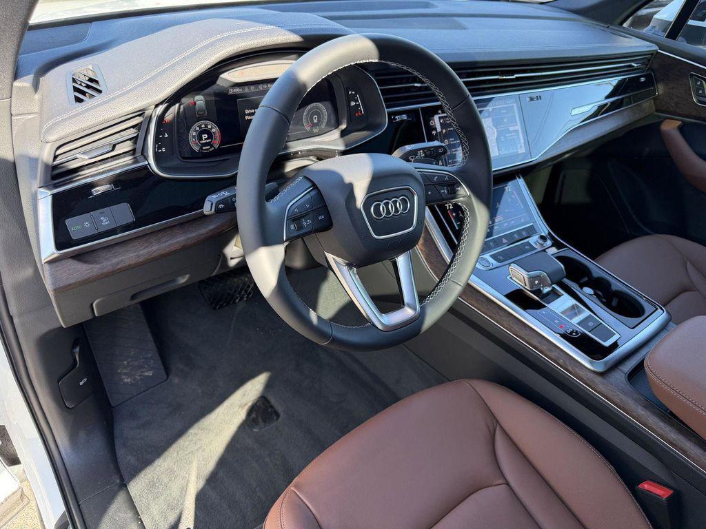 2026 Audi Q7 Premium - Photo 14