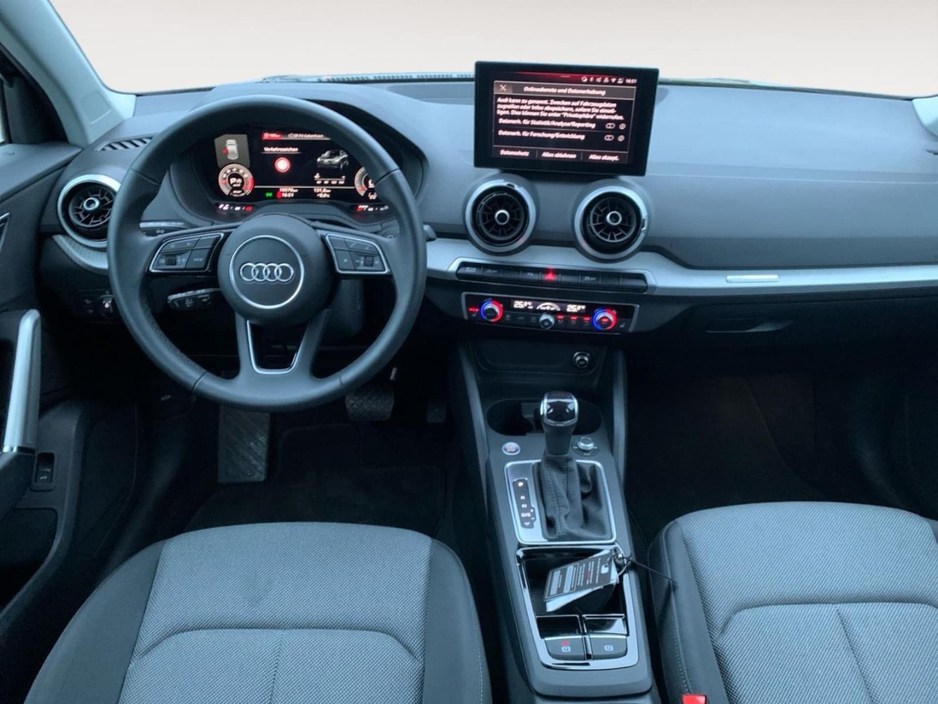 Audi Q2 S line