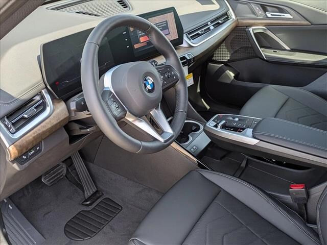 2025 BMW X1