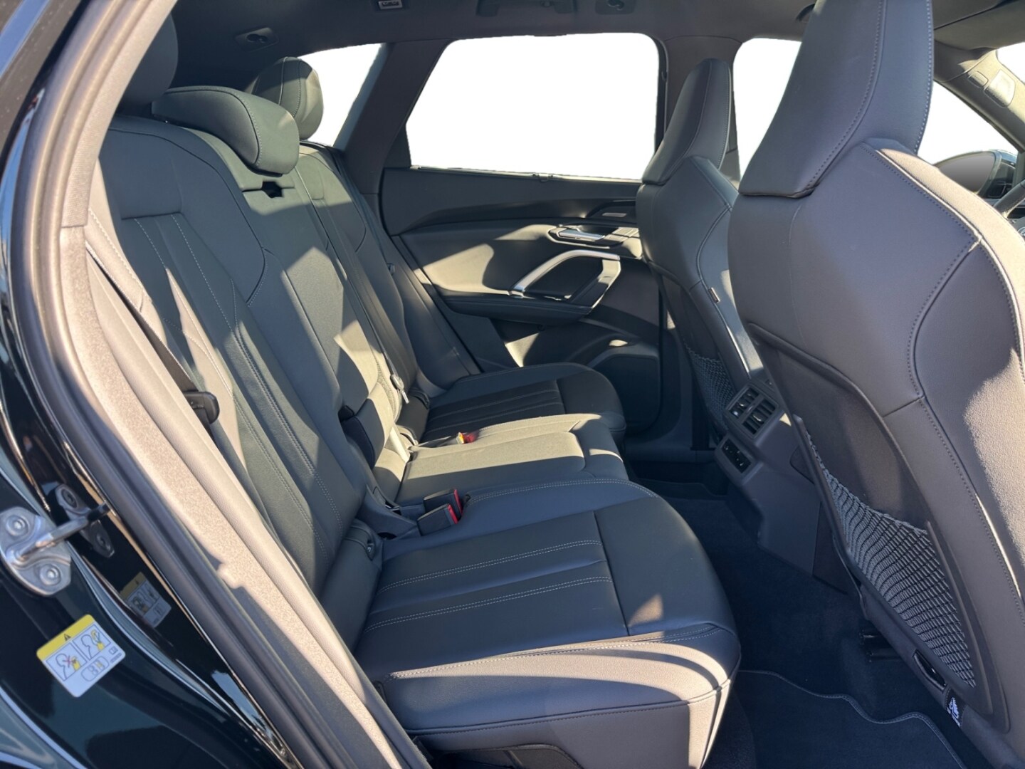 Bild über Audi Q5 SUV TDI quattro 150 kW S tronic - für weitere Informationen kontaktieren Sie den Audi Partner