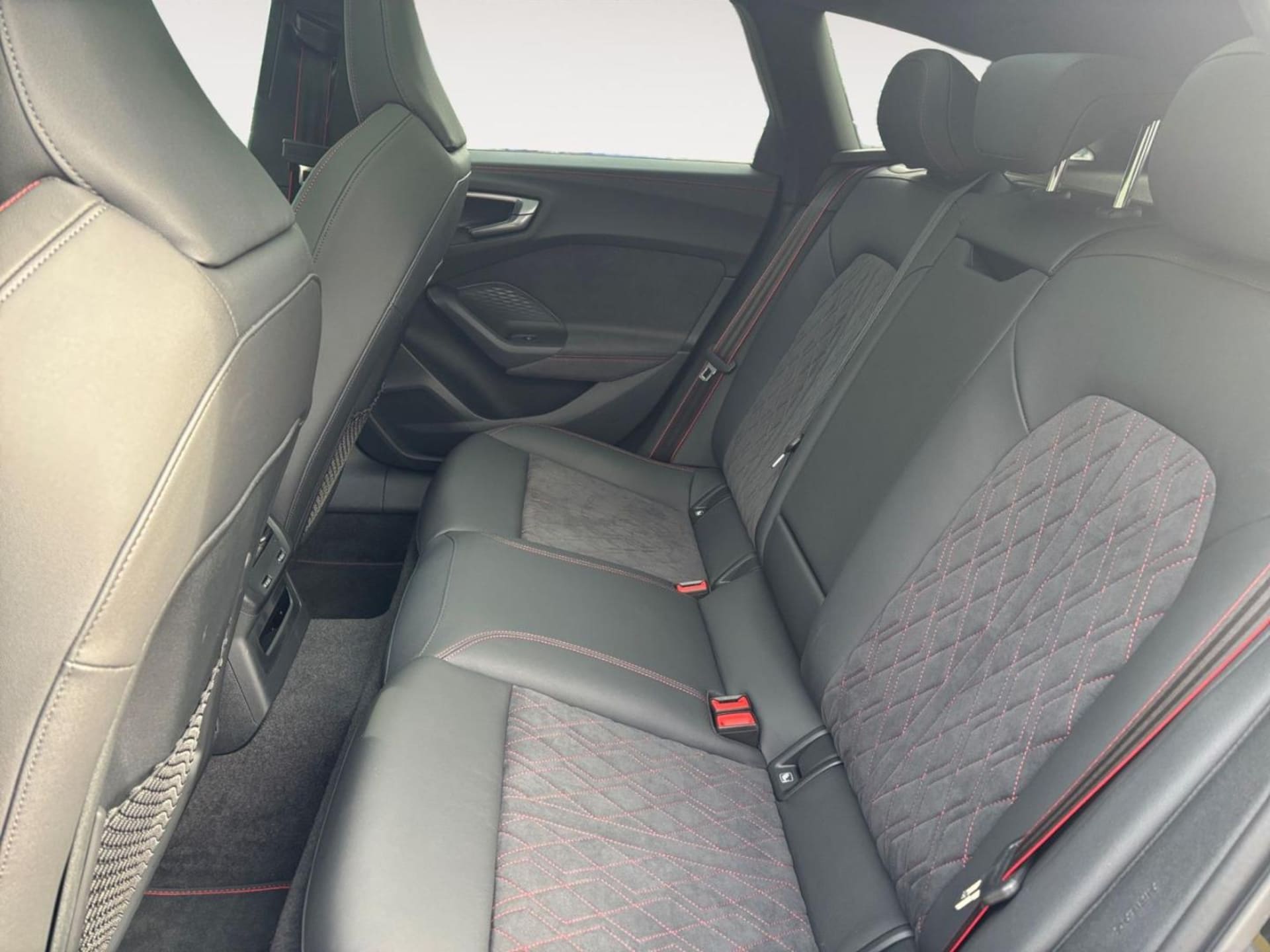 Audi A5 Avant e-hybrid