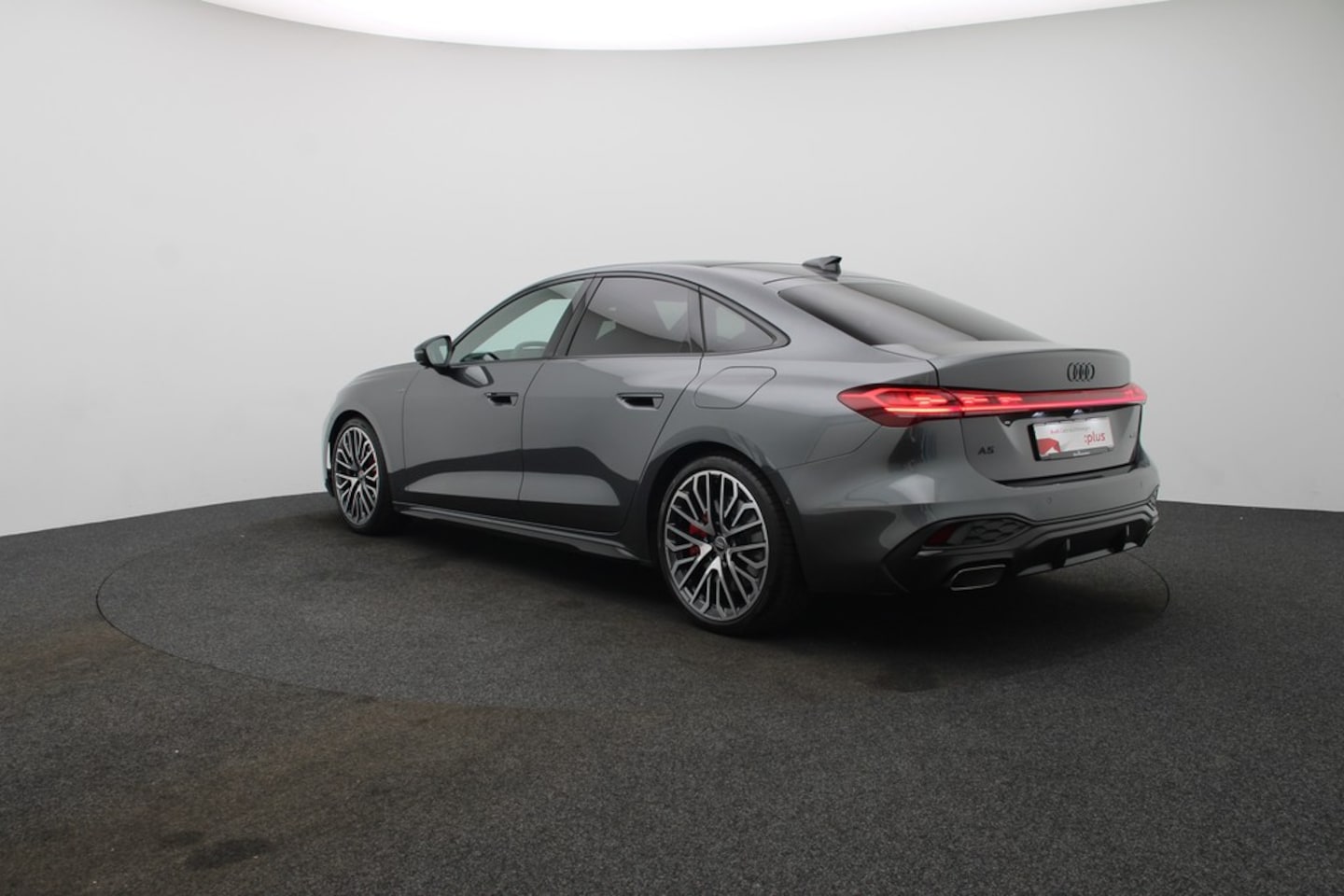 Bild über Audi A5 Limousine e-hybrid e-hybrid quattro 270 kW S tronic - für weitere Informationen kontaktieren Sie den Audi Partner