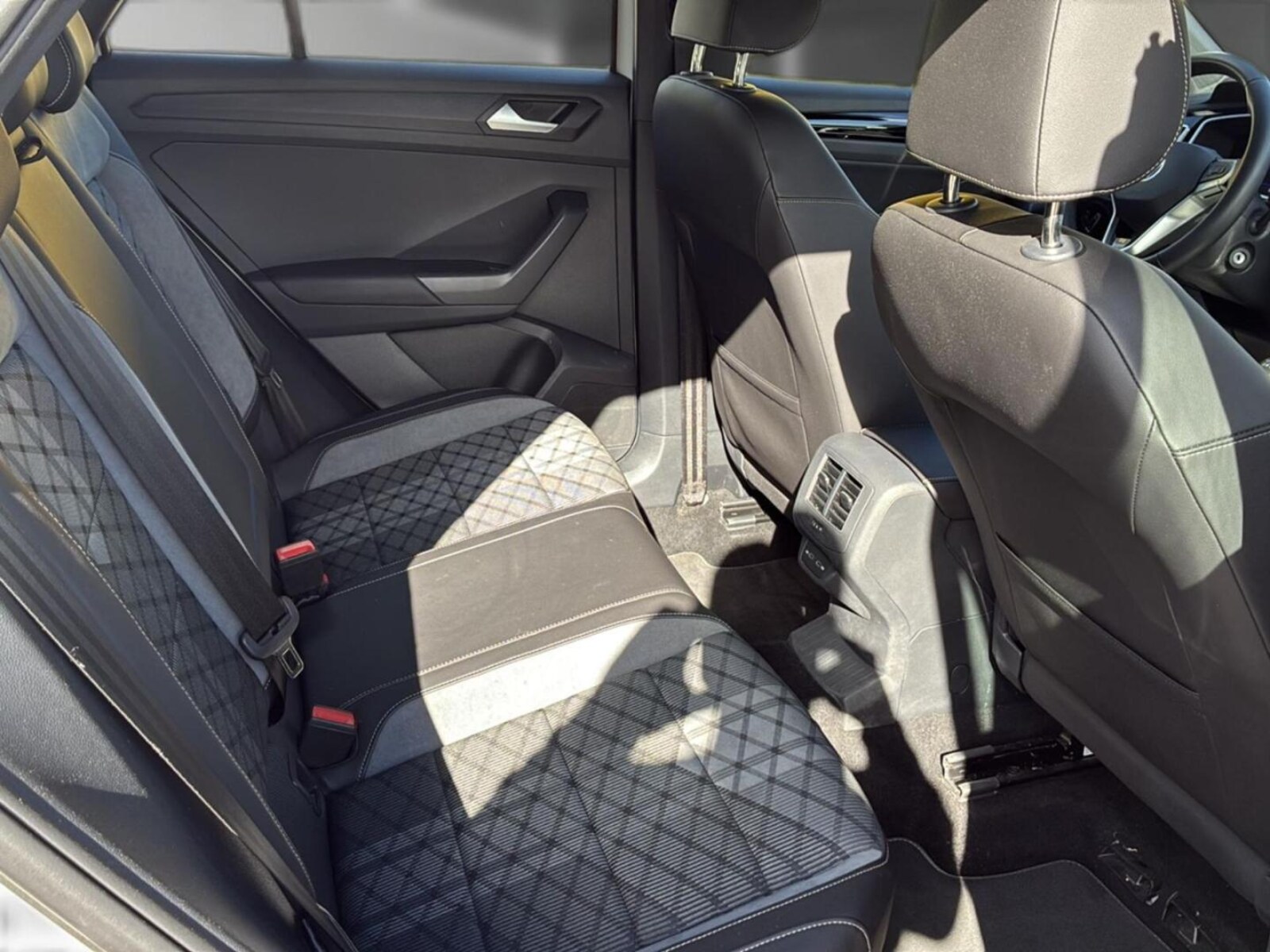 Volkswagen T-Roc – Bild 16