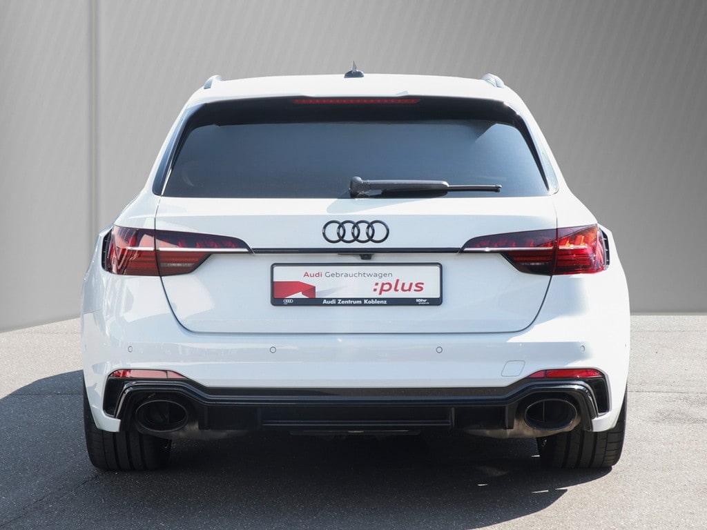 Image about Audi RS 4 Avant TFSI quattro tiptronic