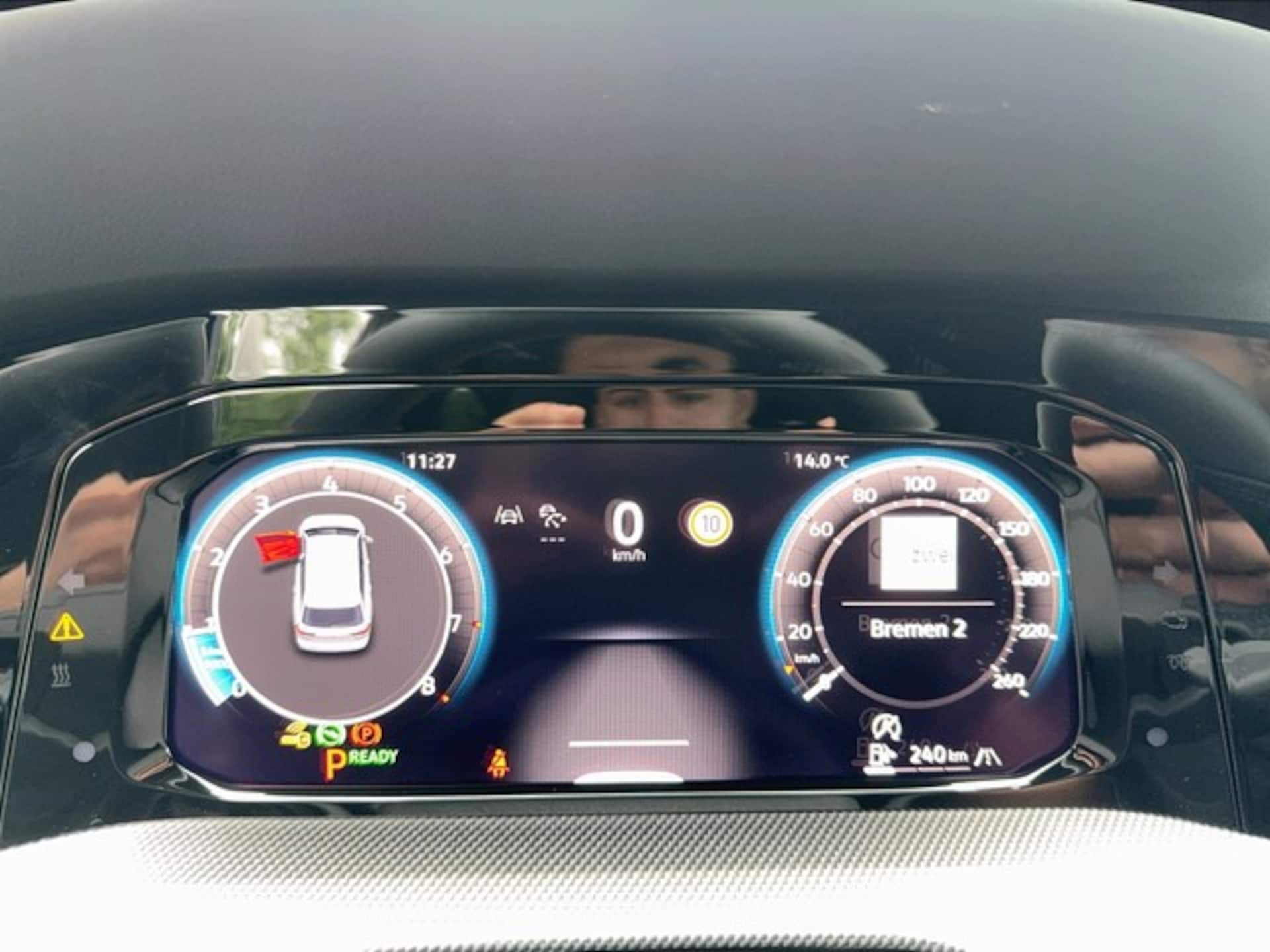 Volkswagen Golf Variant R-Line