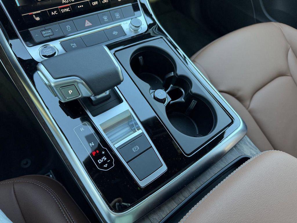 2026 Audi Q7 Premium - Photo 19