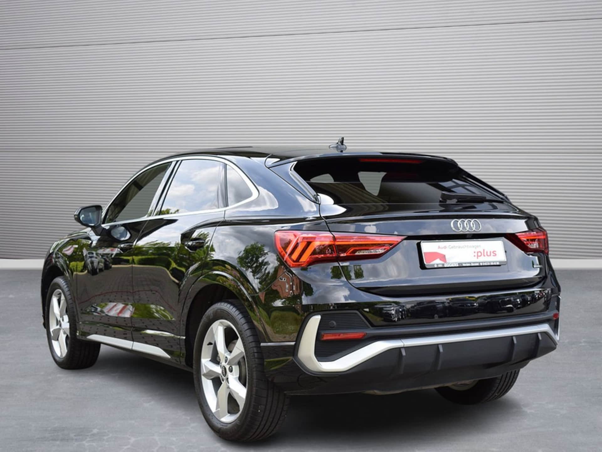 Audi Q3 Sportback S line