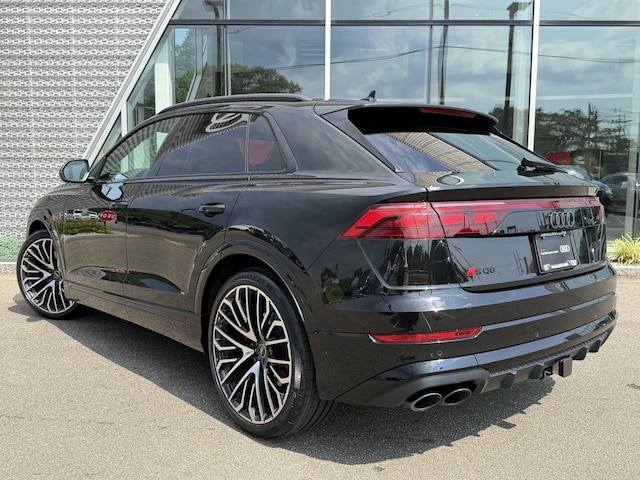 2025 Audi SQ8