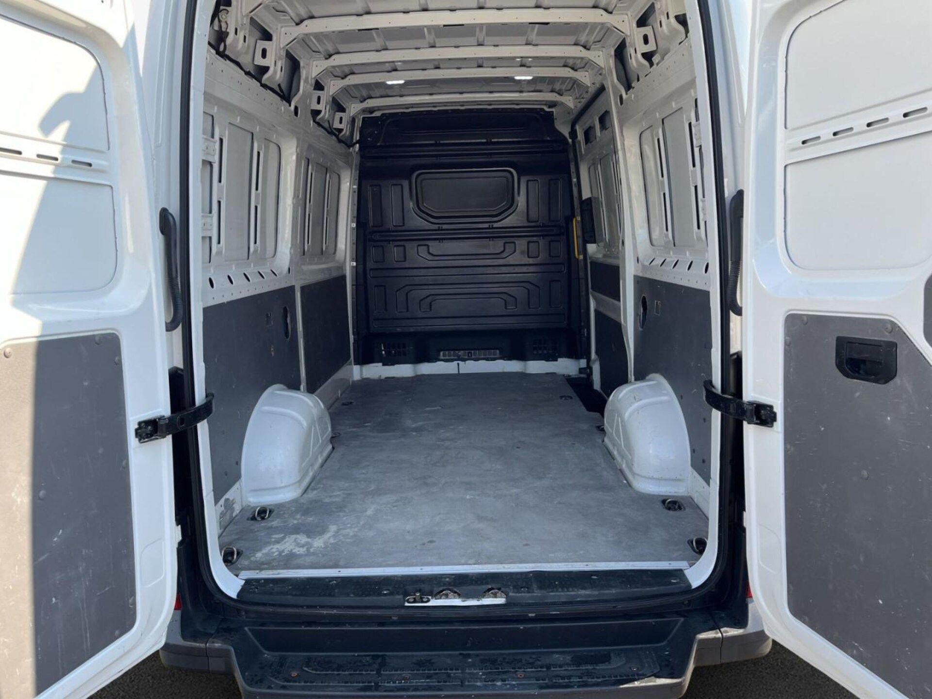 Volkswagen Crafter Kasten mittlerer Radstand