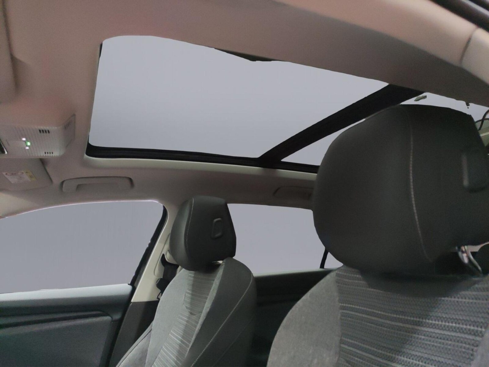 Škoda Superb Combi – Bild 9
