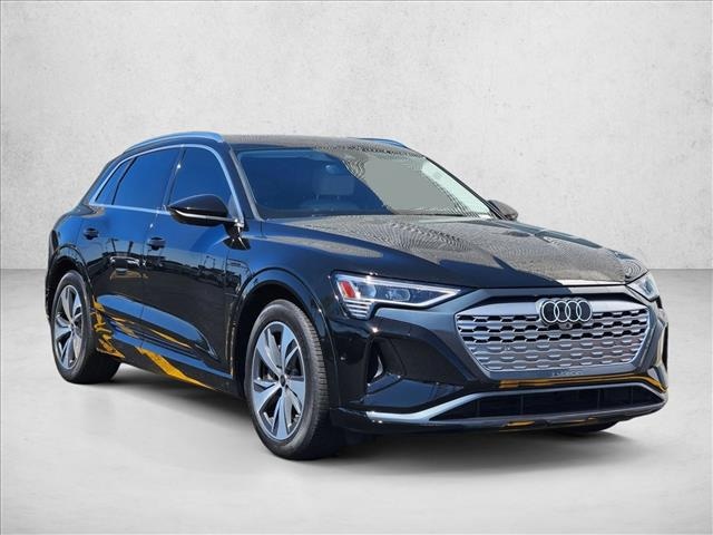 2024 Audi Q8 e-tron