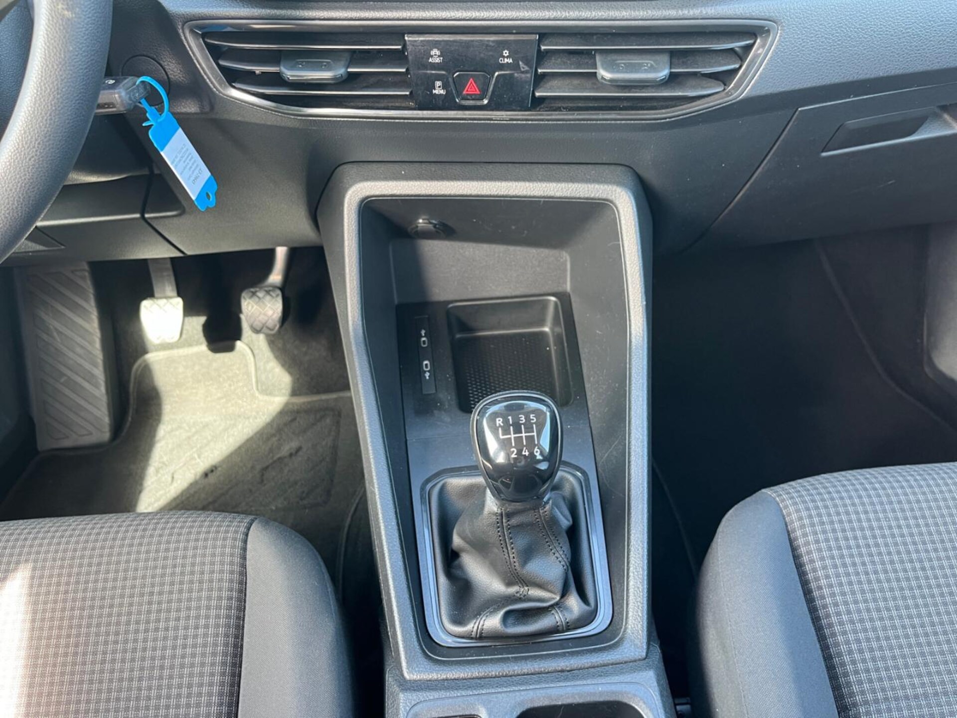 Volkswagen Caddy Basis-Modell