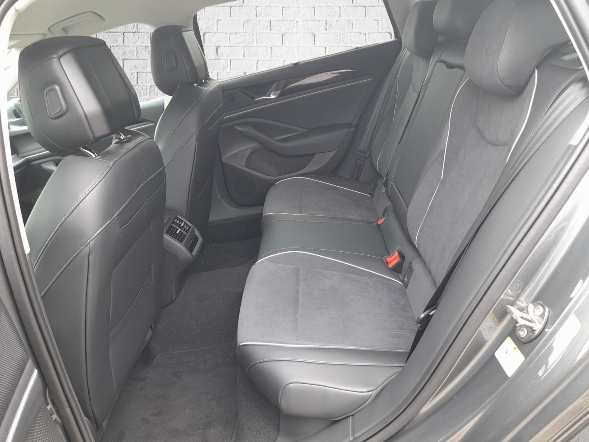 Volkswagen Passat Elegance