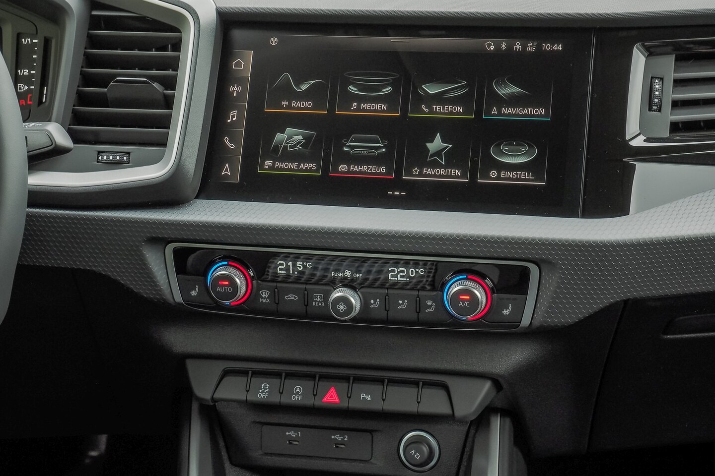 Bild über Audi A1 Sportback S line 30 TFSI S tronic - für weitere Informationen kontaktieren Sie den Audi Partner