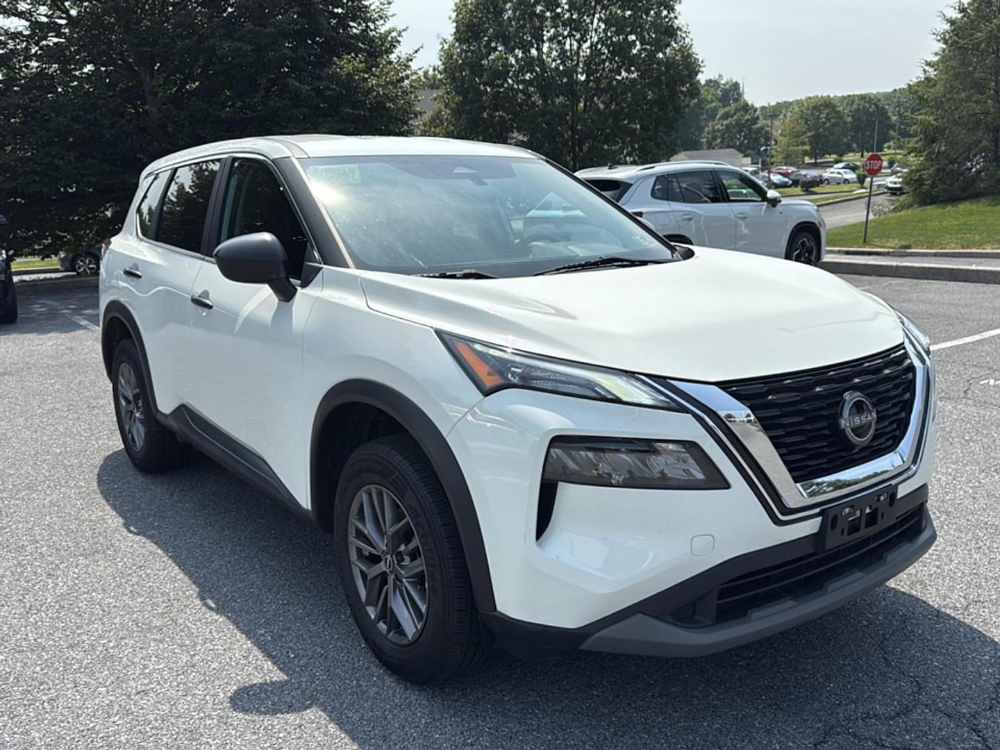 2023 Nissan Rogue S - Photo 4