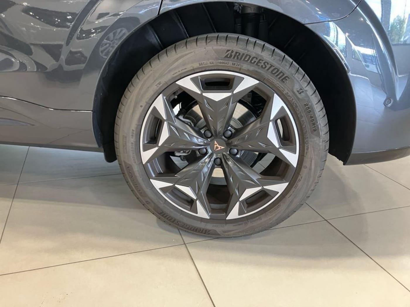 CUPRA Terramar 1.5 TSI e-Hybrid DSG 150 kW (204 CV) — photo 8