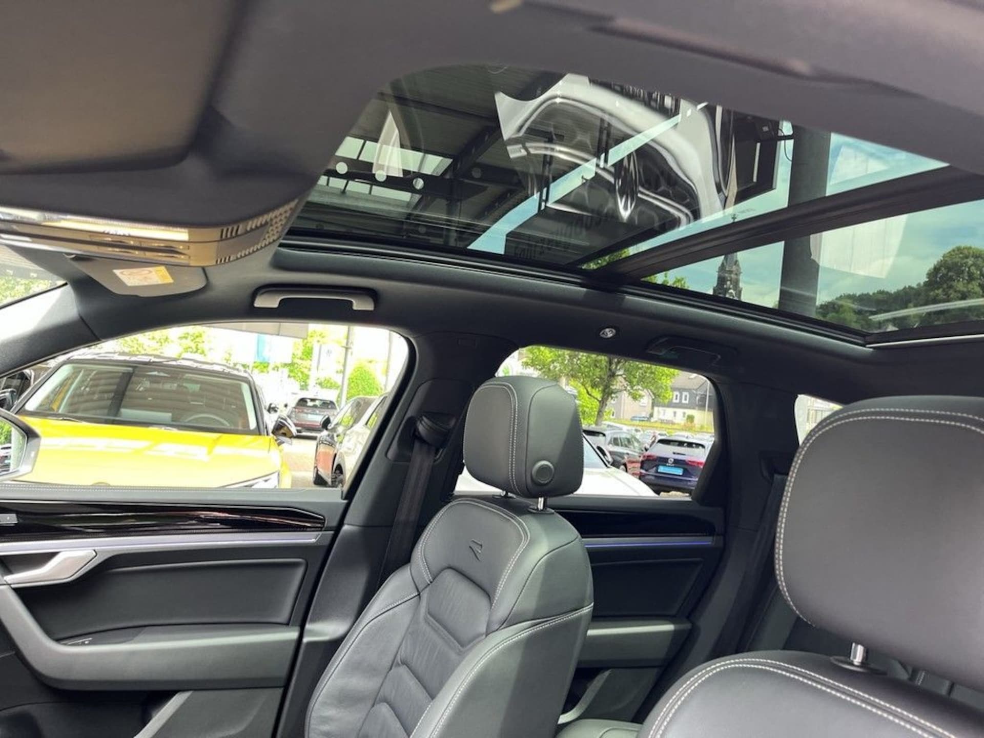 Volkswagen Touareg R