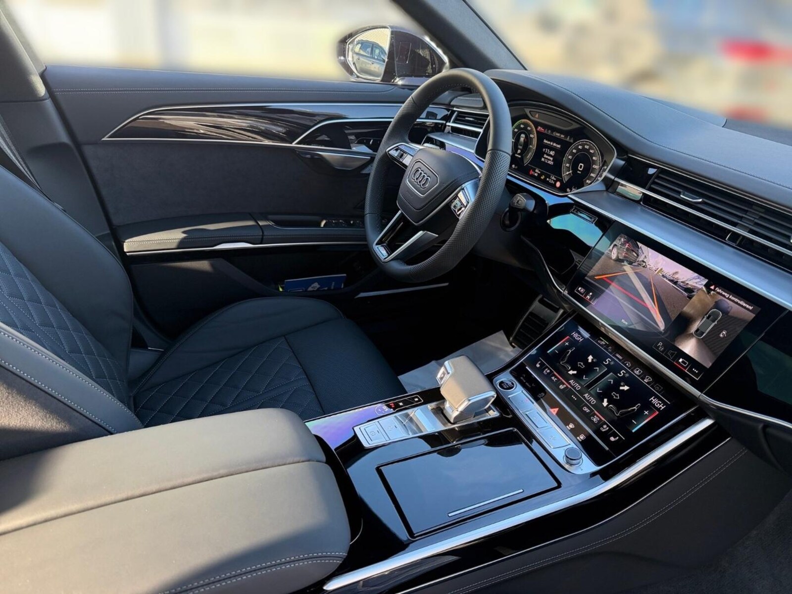 Audi A8 – Bild 16