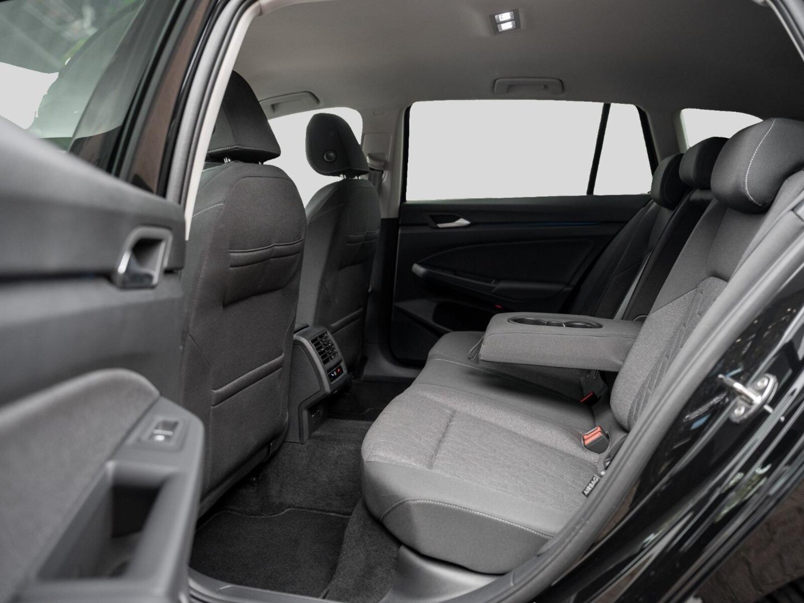 Volkswagen Golf Variant – Bild 8