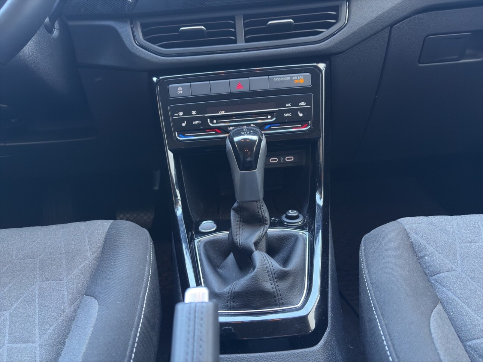 Volkswagen T-Cross – Bild 9