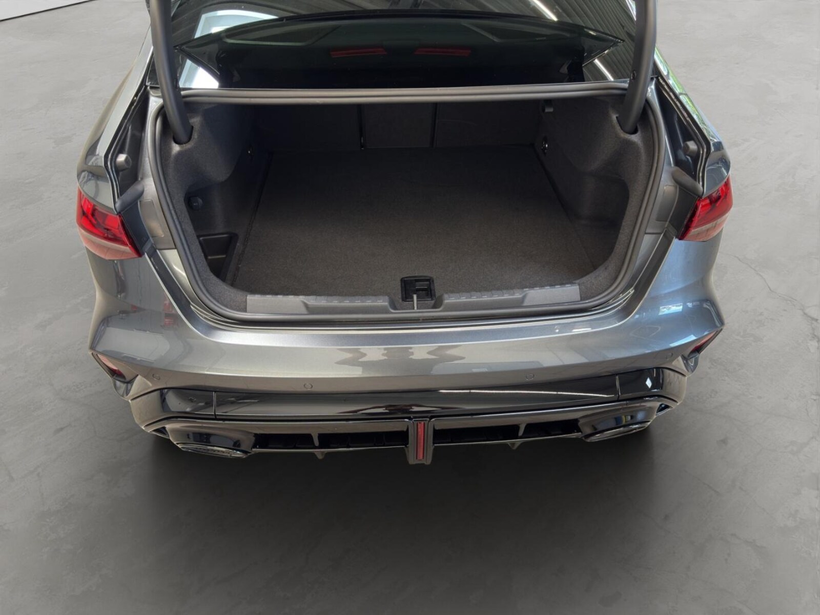Audi RS 3 Limousine – Bild 5