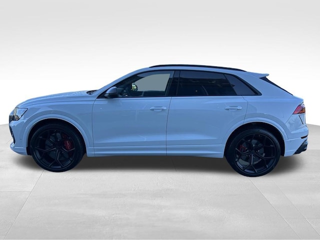 2026 Audi RS Q8 SUV performance