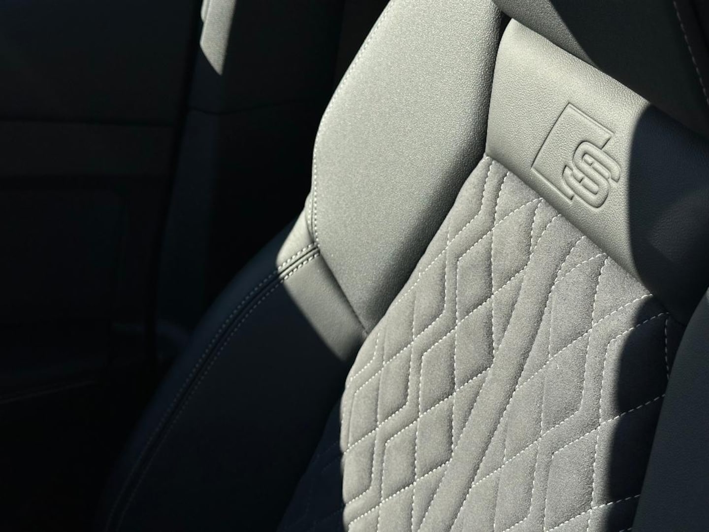 Bild über Audi Q4 e-tron 50 e-tron quattro - für weitere Informationen kontaktieren Sie den Audi Partner