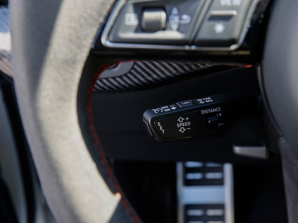 Image about Audi RS 4 Avant TFSI quattro tiptronic