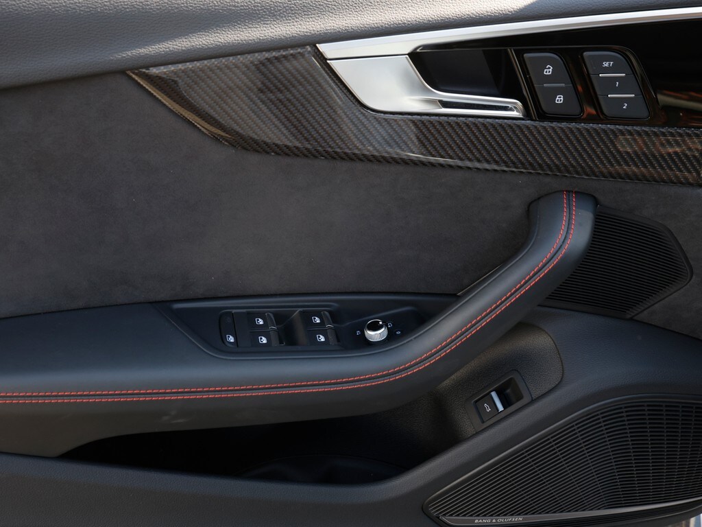 Image about Audi RS 4 Avant TFSI quattro tiptronic