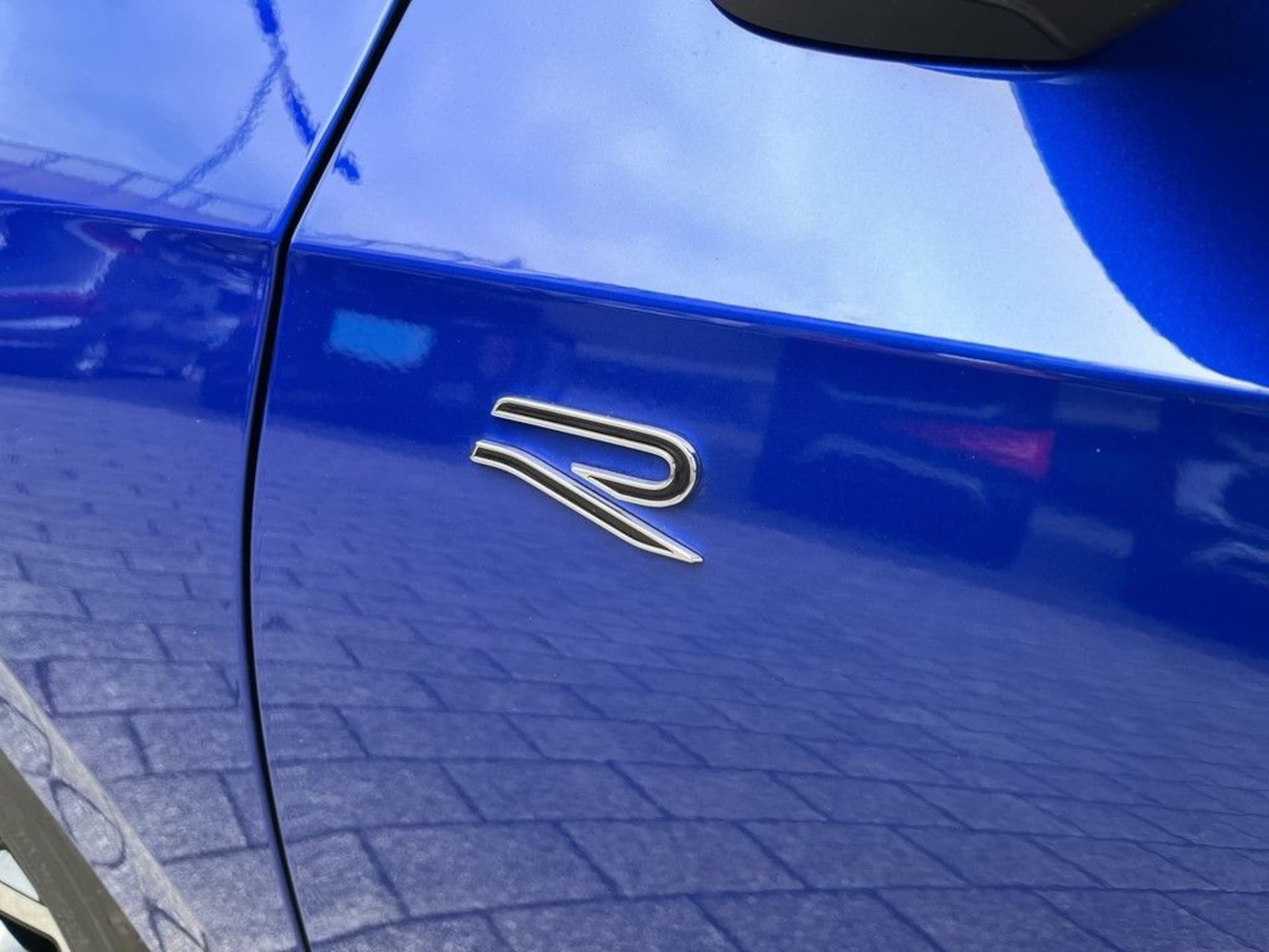 Volkswagen Golf R-Line
