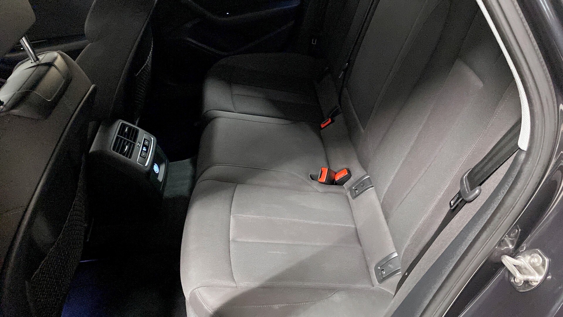 Image about Audi A4 Avant A4 Avant 2.0 TDI quattro Sport Proline Ed. (Stängd för beställning) 190 hk S tronic