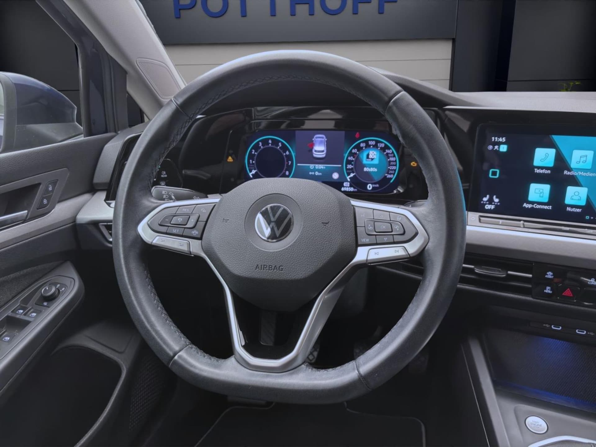 Volkswagen Golf Life
