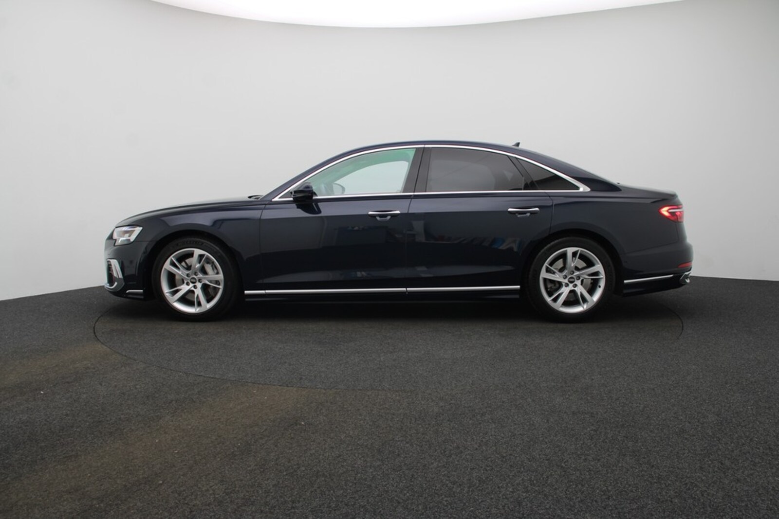 Audi A8 – Bild 2